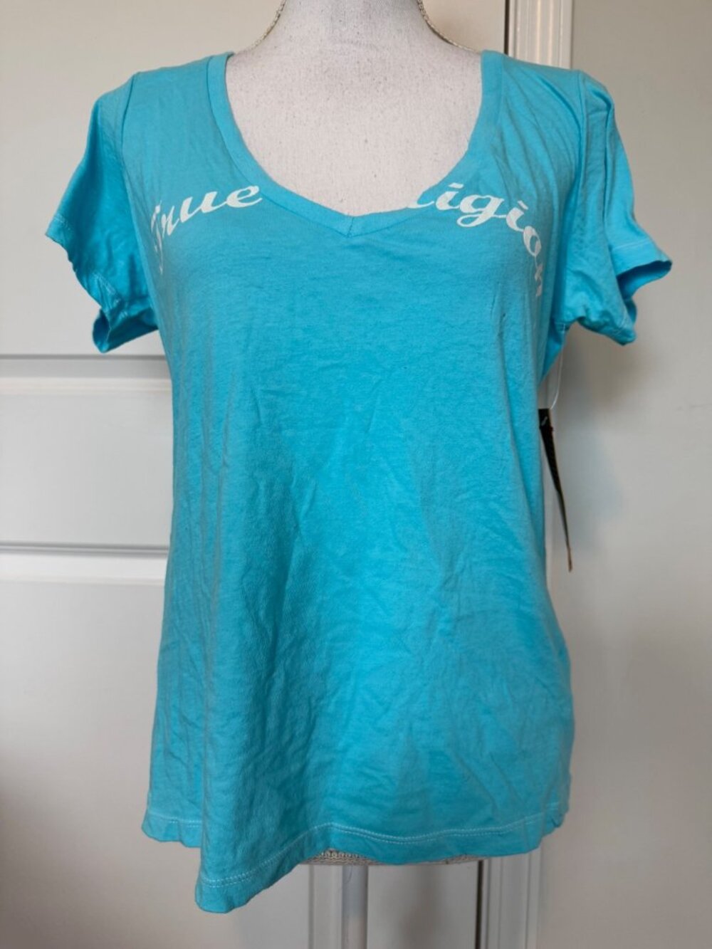 True Religion Brand Jeans World Tour Womens Aqua Blue V-Neck T-Shirt Size L Tee